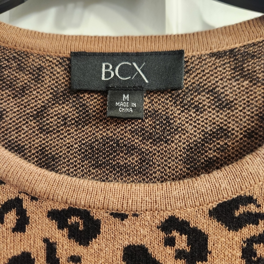 Sweater - Picture 2 of 3